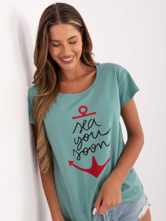 Svijetlozeleni T-shirt s natpisom