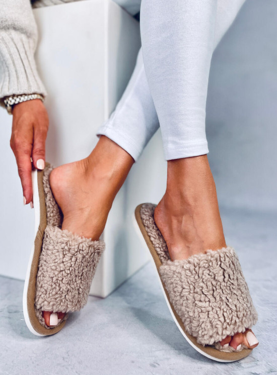Ciabatte da donna in ecopelliccia beige