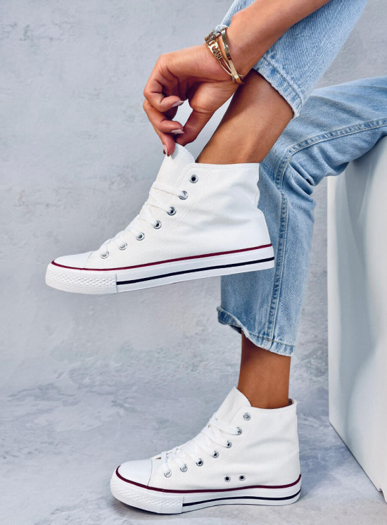Classiche sneakers in tela bianche
