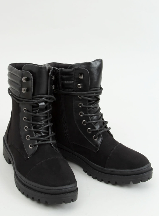 Scarpe stringate da donna nere