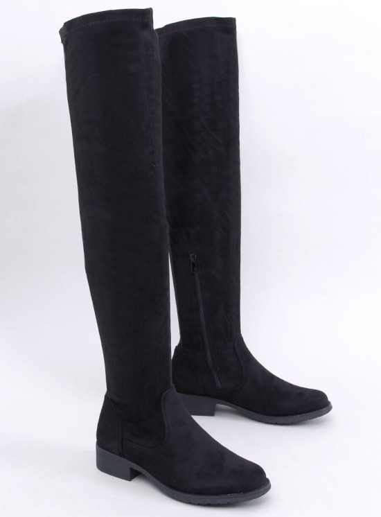 Stivali alti in pelle scamosciata di colore nero