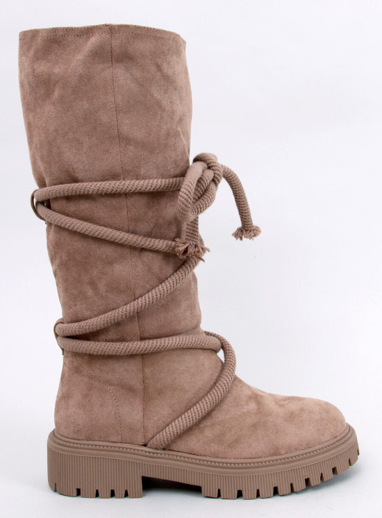 Stivali in camoscio beige con lacci