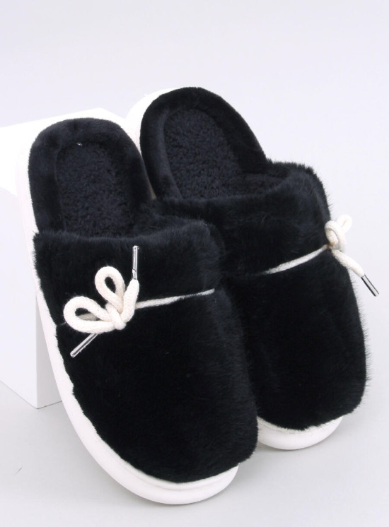 Pantofole in pelliccia nere