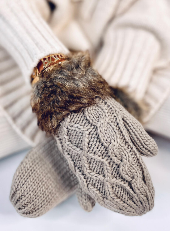 Muffole mocca con motivo a maglia