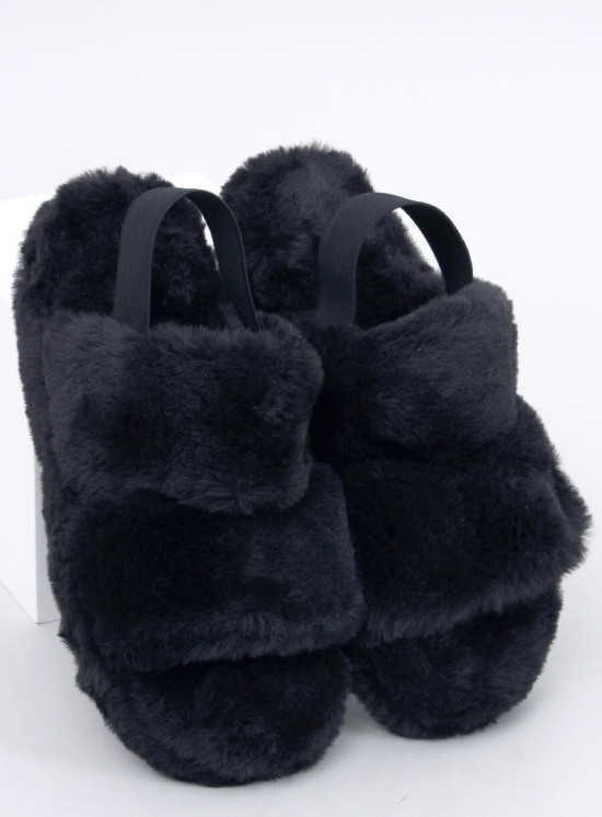 Pantofole nere con elastico