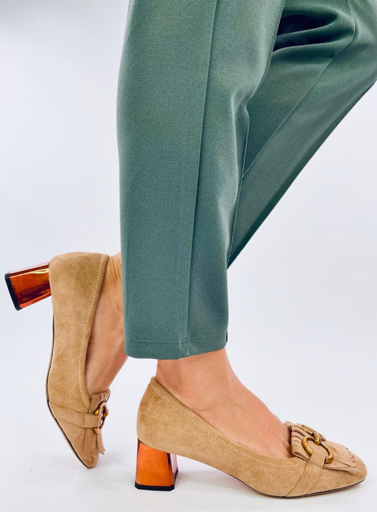 Décolleté beige con tacco color rame