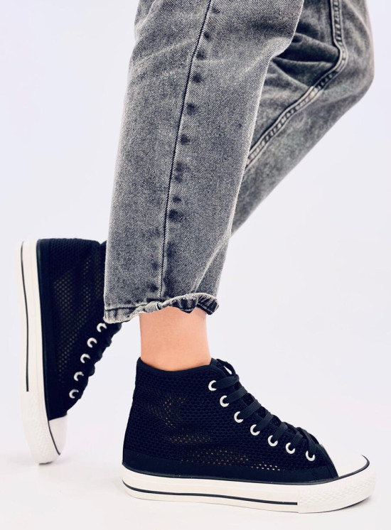Sneakers nere alte traforate