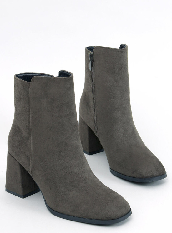 Stivaletti con tacco in pelle scamosciata verde scuro
