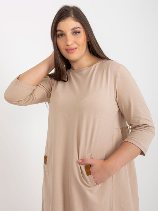 Ciemnobežova mini haljina plus size s 3/4 rukavima Dalenne