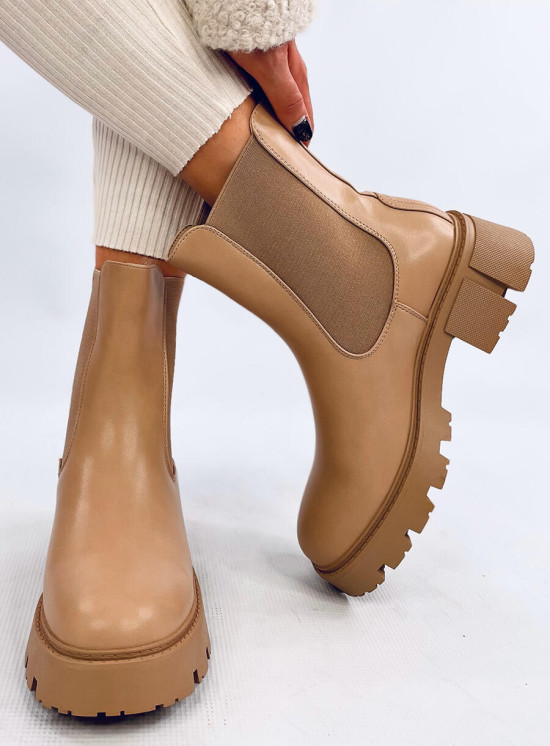 Stivaletti alti beige
