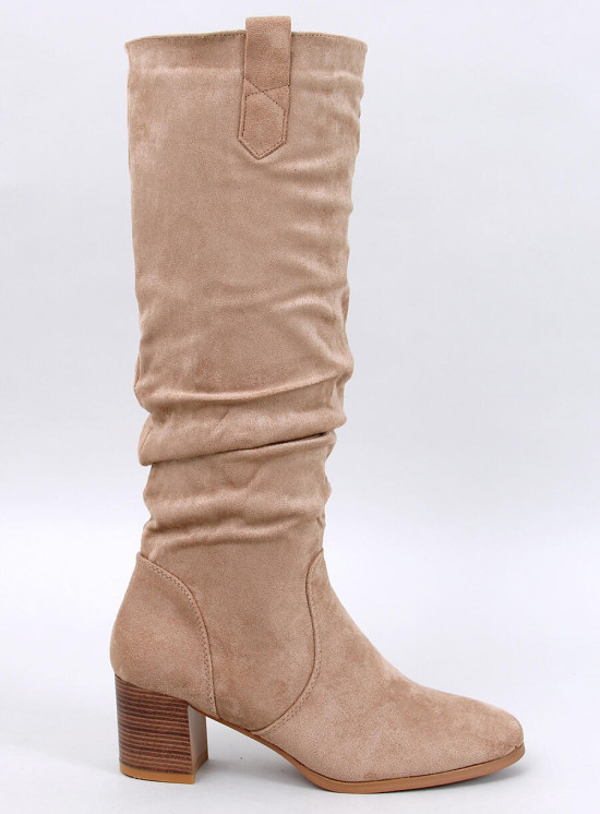 Stivali alti in camoscio beige