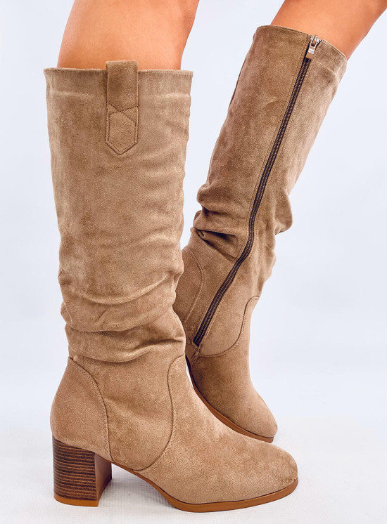 Stivali alti in camoscio beige