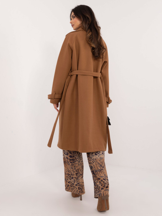 Elegantni prijelazni kaput u camel boji