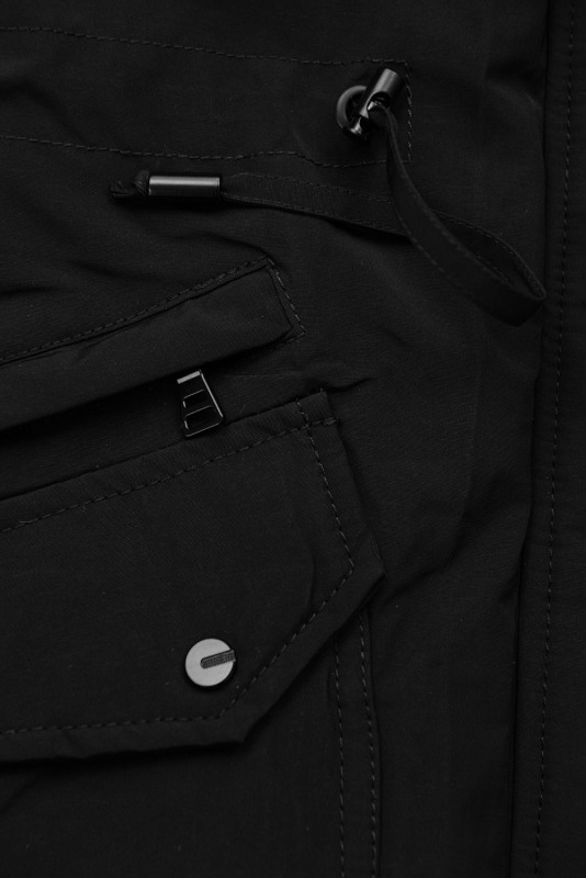 Parka nero con calda fodera nera