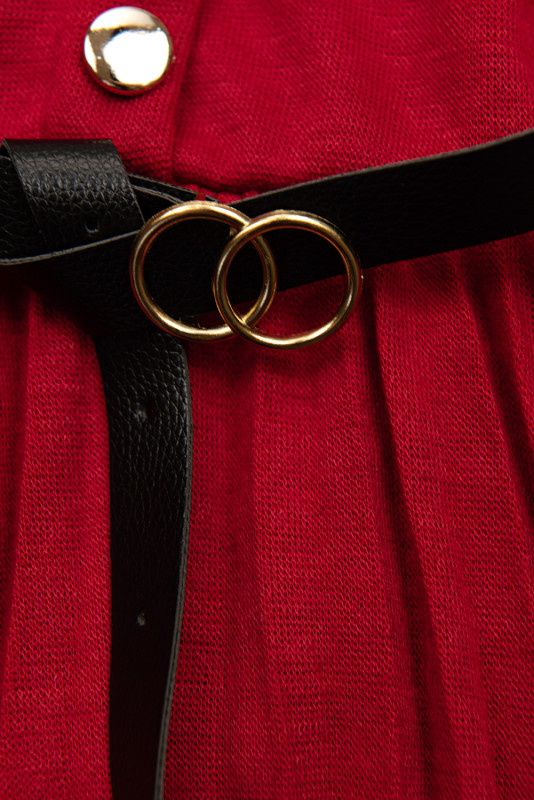 Abito da ragazza rosso con cintura