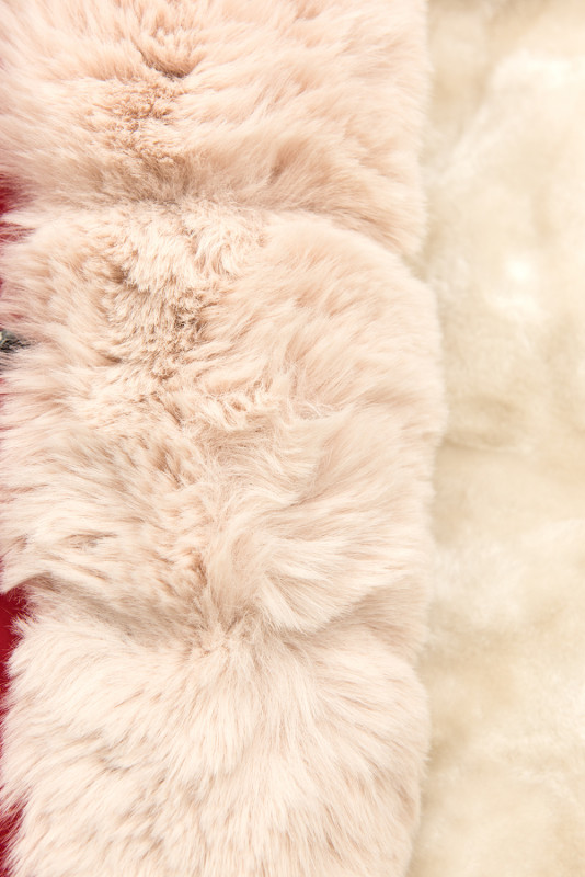 Parka rossa con bordo in pelliccia