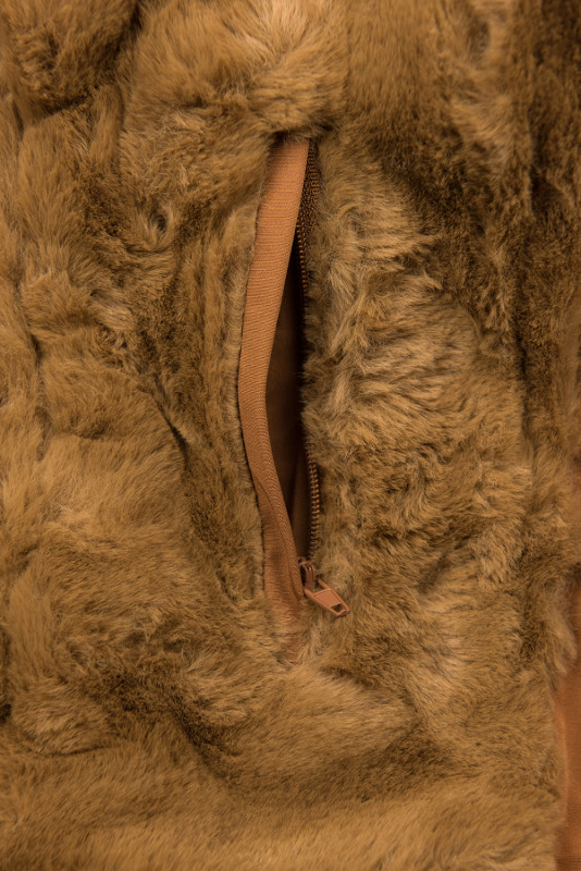 Parka invernale marrone con peluche marrone