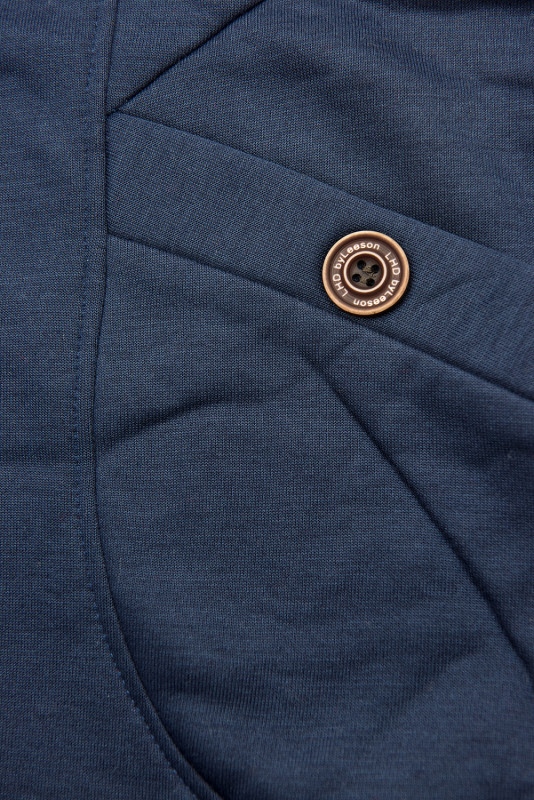 Felpa blu scuro con cappuccio fantasia
