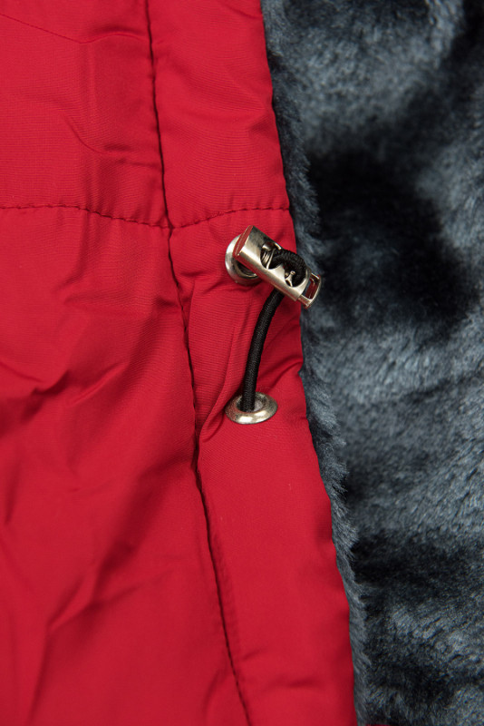 Giacca rossa trapuntata con fodera in peluche