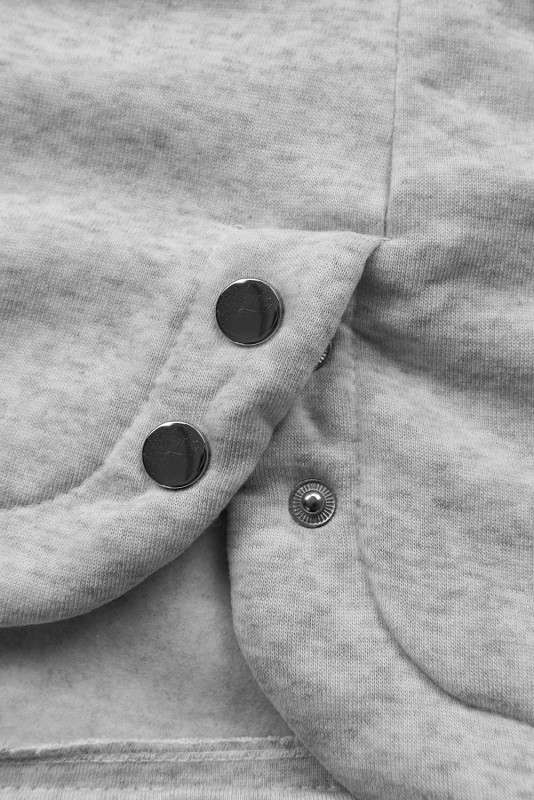 Felpa grigia con cappuccio in maglia grigia