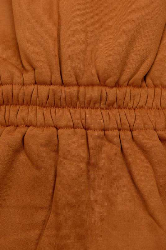 Felpa terracotta con vita modellata