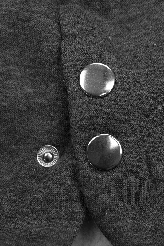 Felpa grigio scuro estesa con cappuccio