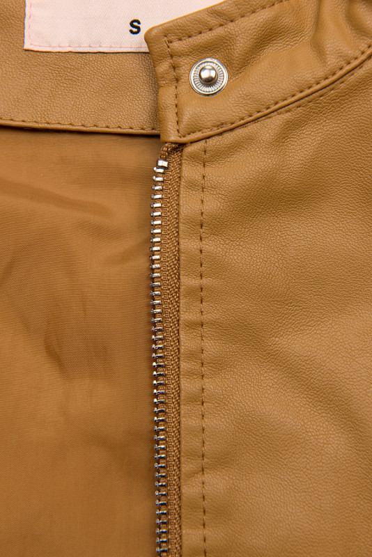 Giacca basic in similpelle marrone cammello