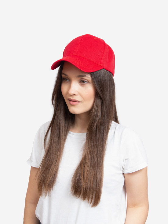 Cappellino rosso dal taglio basic