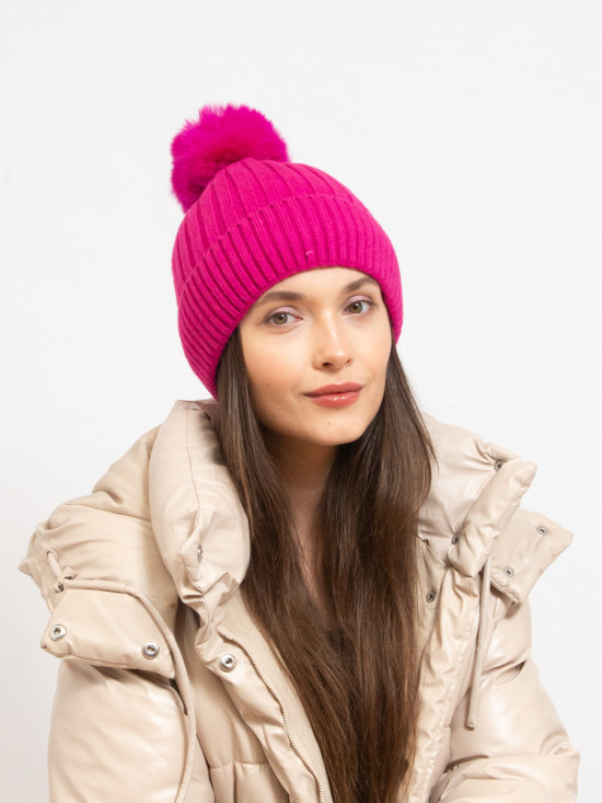 Cappello invernale rosa con pompon