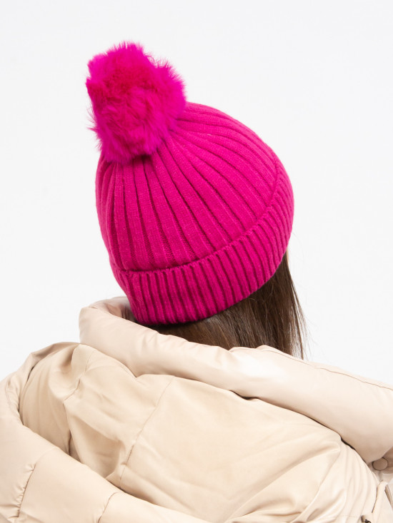 Cappello invernale rosa con pompon
