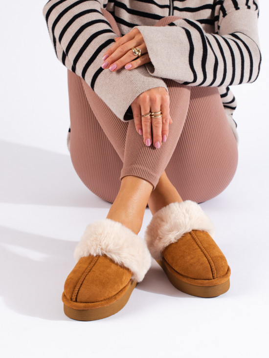 Ciabatte con piattaforma color cammello