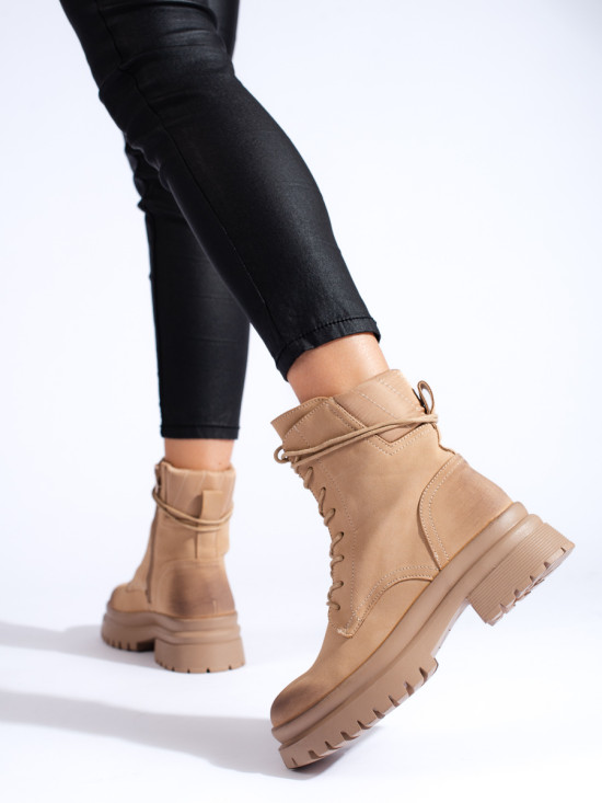 Stivali da donna in camoscio beige