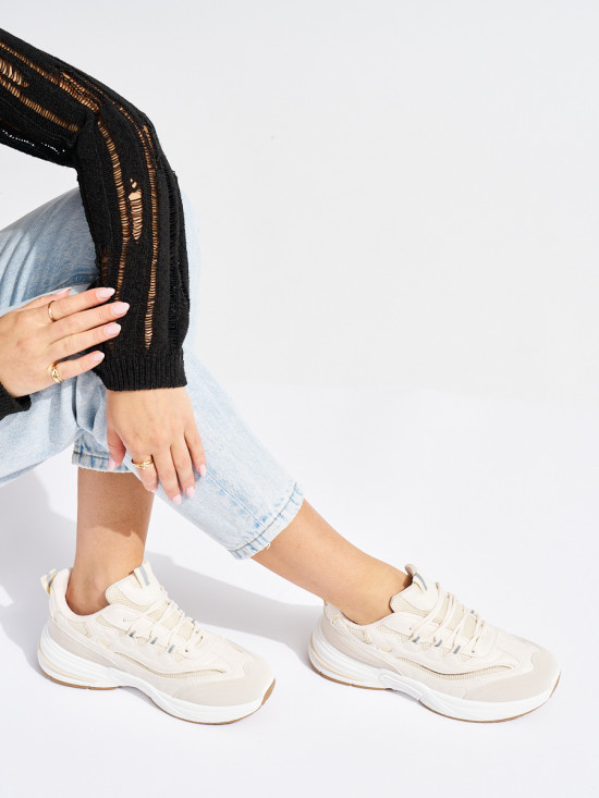 Scarpe sportive beige da donna con suola spessa