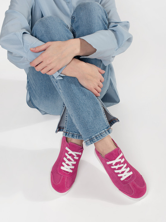 Sneakers rosa traforati in pelle naturale