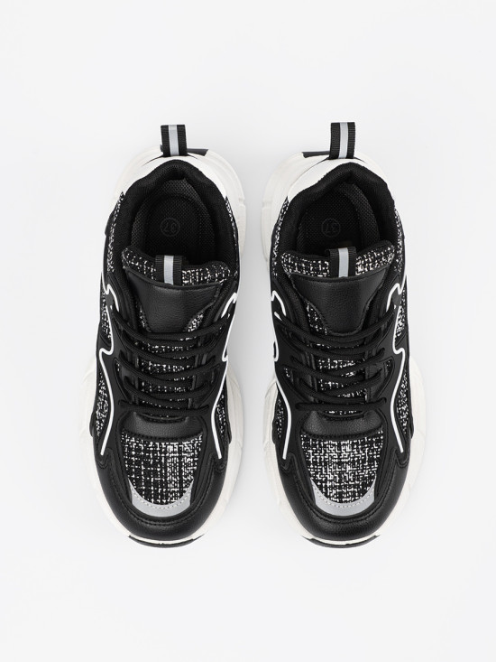 Sneakers nere con inserti decorativi