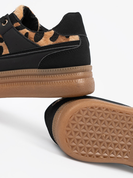 Sneakers nere da donna con dettagli leopardati