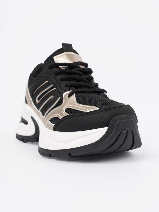 Sneakers nere con dettagli dorati