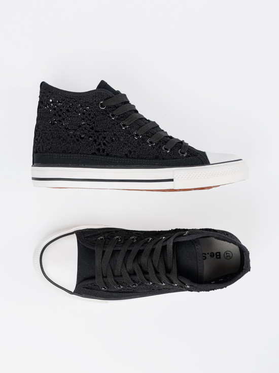 Sneakers nere perforate