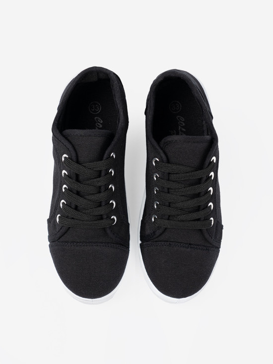 Sneakers nere con lacci