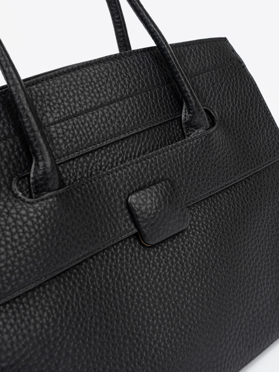 Borsa nera classica a tracolla