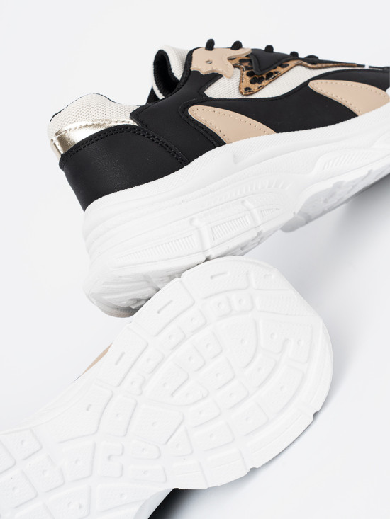 Sneakers nere e beige da donna con suola spessa