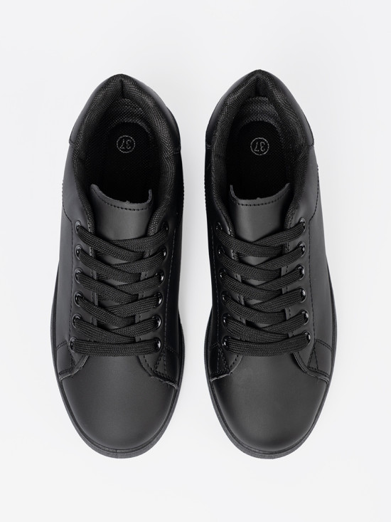 Sneakers nere con finitura opaca