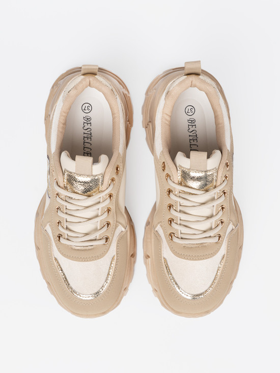 Sneakers beige con cuore dorato decorativo