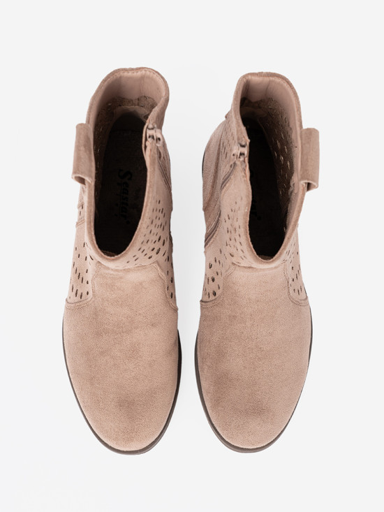 Beige Čizme u Cowboy Stilu s Izrezima