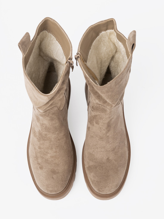 Stivaletti beige con suola spessa