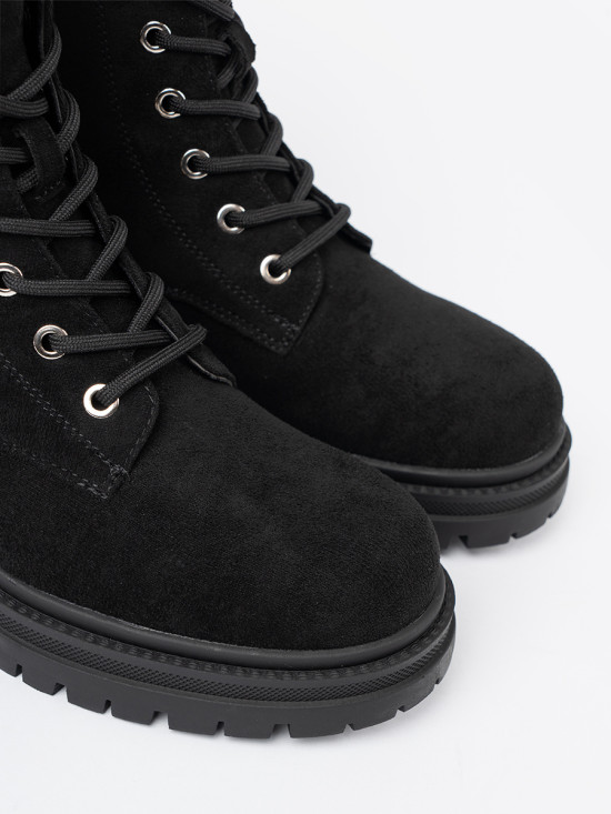Worker eleganti neri con cristalli scintillanti