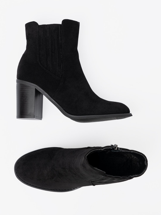 Stivaletti neri in suede con tacco a blocco