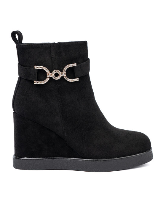 Stivaletti neri in suede con elegante fibbia