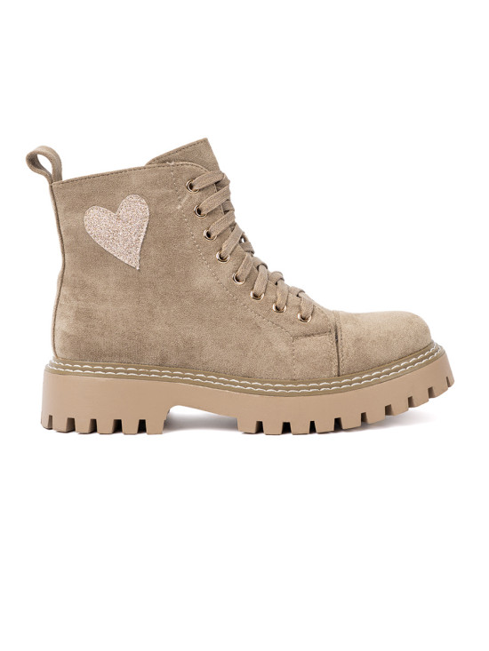 Stivaletti beige con cuore e suola spessa