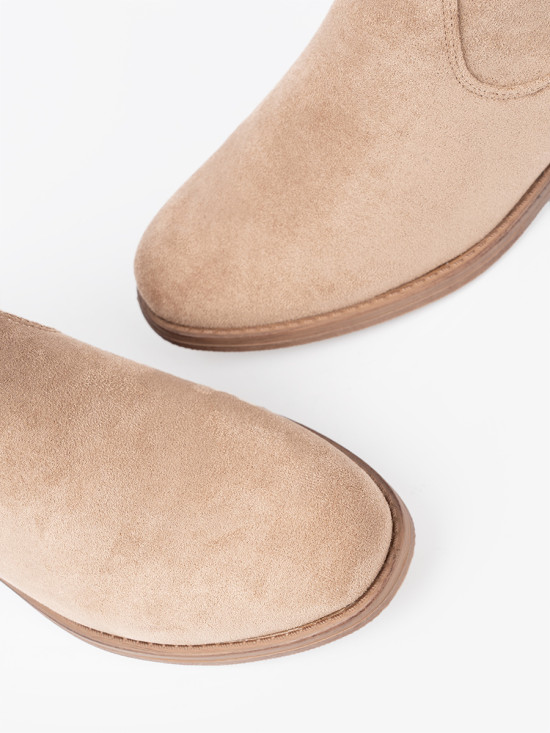Stivaletti beige con gambale arricciato